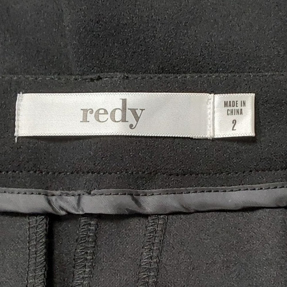 Scuba Stretch Bermuda Short | Redy | 2 - Picture 7 of 9